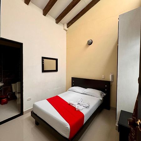 Hotel Portal Dorado มารินิยา ภายนอก รูปภาพ