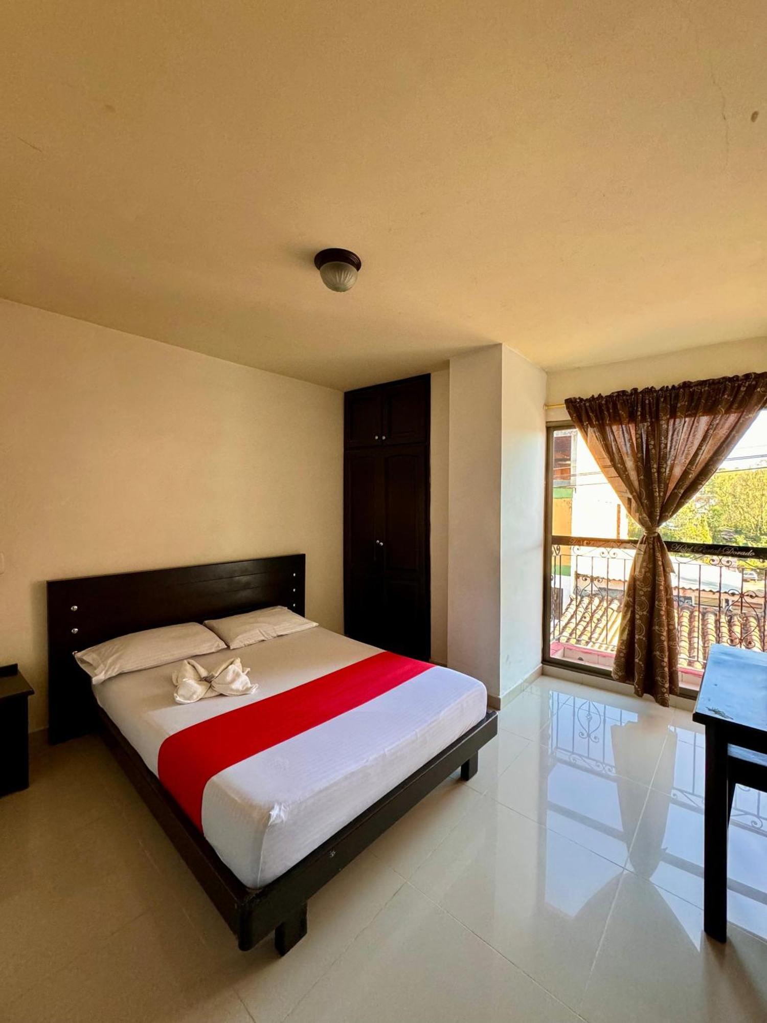 Hotel Portal Dorado มารินิยา ภายนอก รูปภาพ