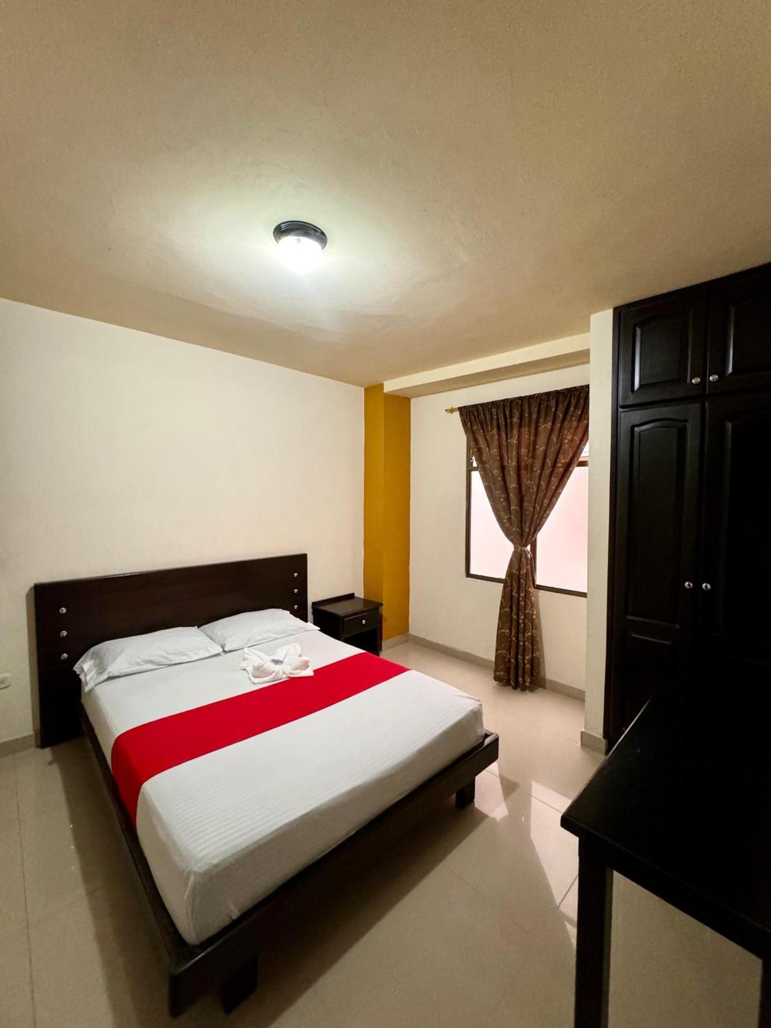 Hotel Portal Dorado มารินิยา ภายนอก รูปภาพ
