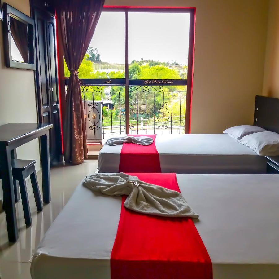 Hotel Portal Dorado มารินิยา ภายนอก รูปภาพ