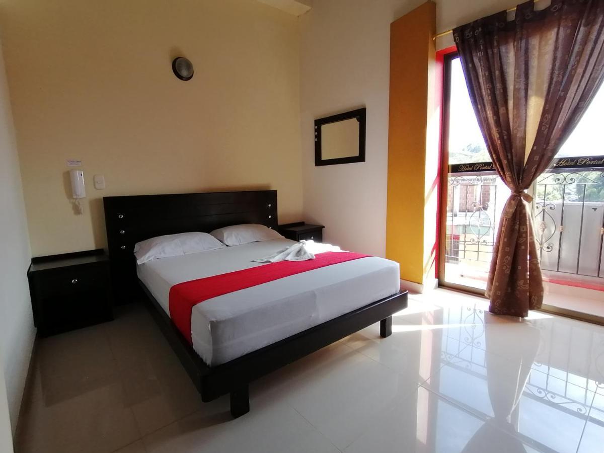 Hotel Portal Dorado มารินิยา ภายนอก รูปภาพ